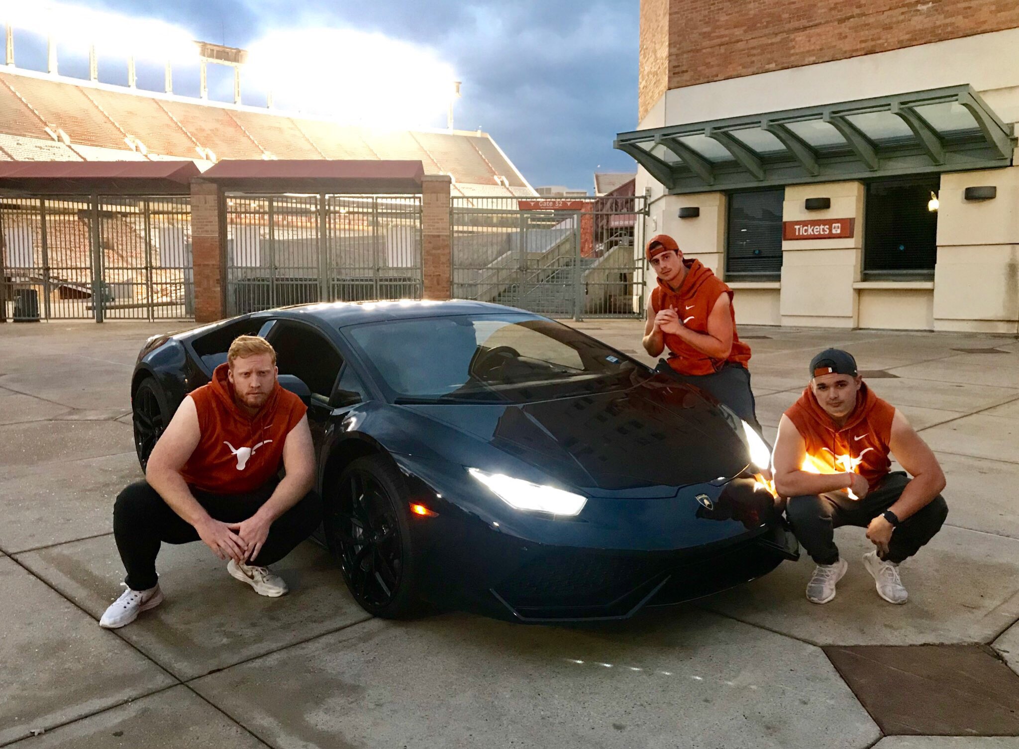 LAMBO.jpg