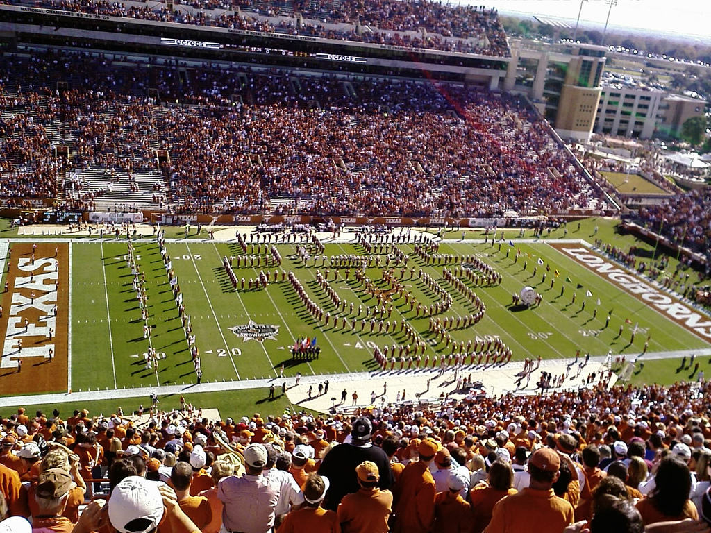 Longhorn_band_2006_TAMU_at_Texas.jpg