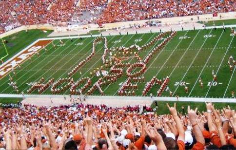 hook-em-halftime-nov-12-2005.jpg