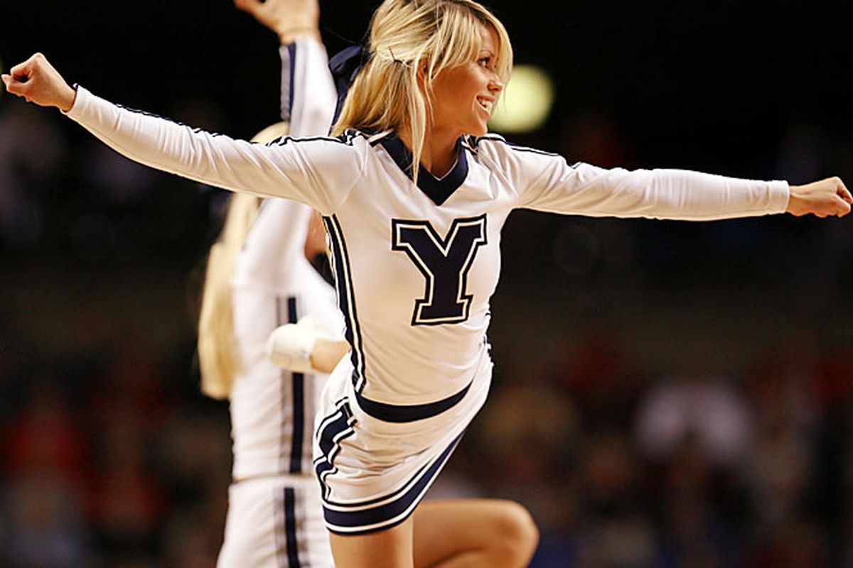 byu-cheerleader.jpg