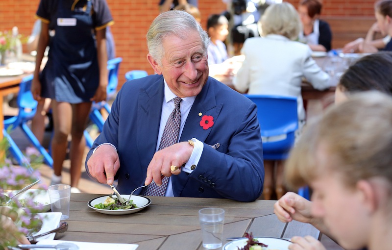 Prince-Charles-eating-lunch.jpg