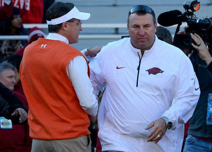 gus-malzahn-bret-bielema-82af16bec4adc565.jpg