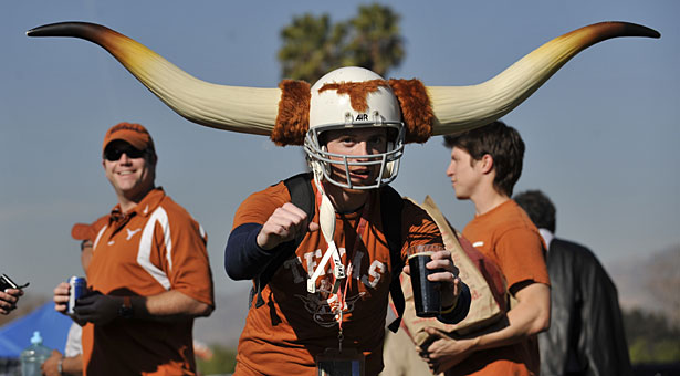 texas-longhorns-fan.jpg