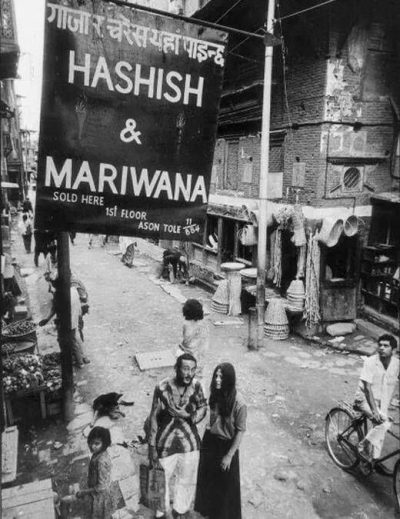 hippie-hippy-trail-nepal-400x519.jpg