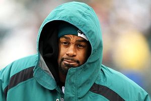 nfl_g_mcnabb_300.jpg