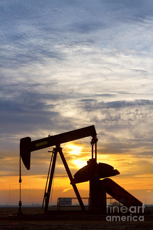 oil-pumper-at-sunrise-vertical-image-james-bo-insogna.jpg