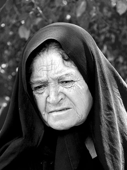 449px-Sad_Old_Woman-Hamed-Saber.jpg