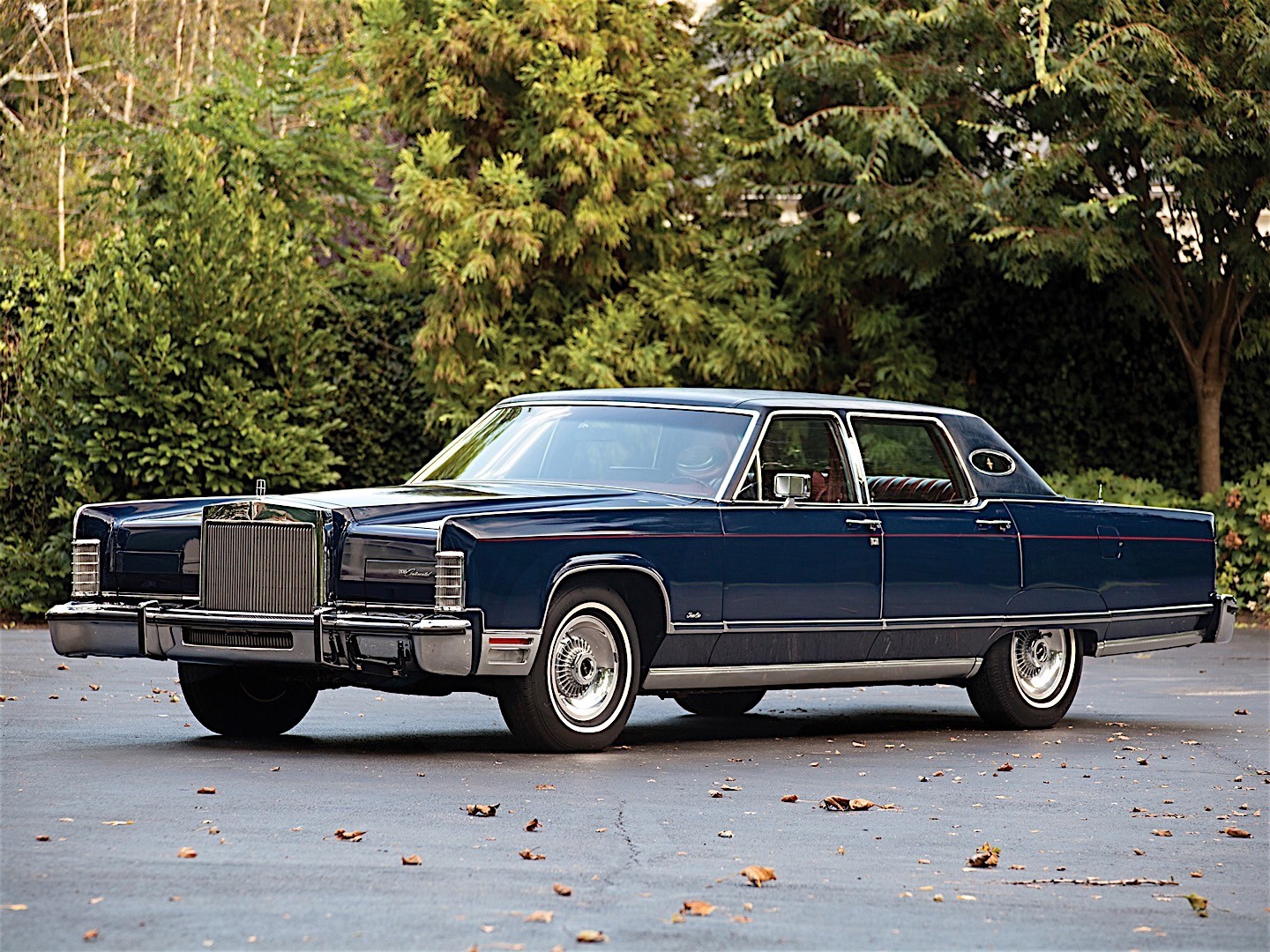 LINCOLN-Continental-5744_32.jpg