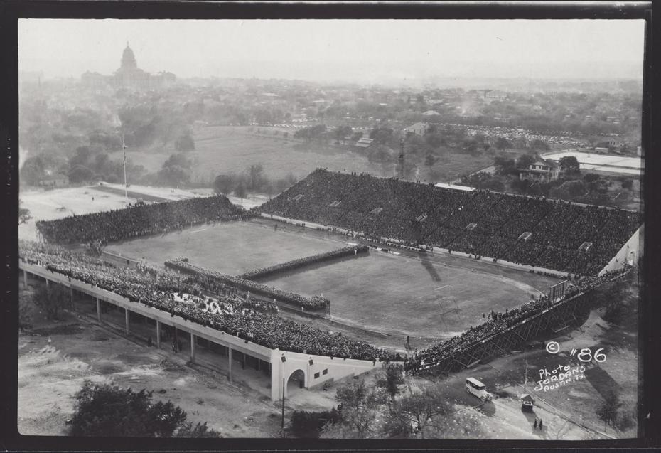 ut-stadium-1924.jpg