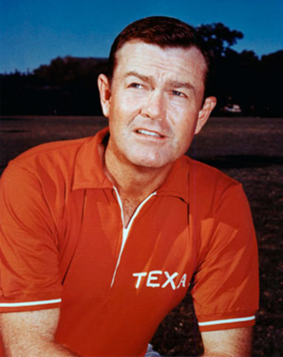 darrell-royal-p1jpg.jpg