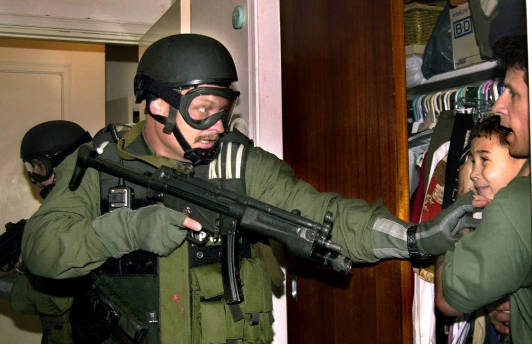 elian.jpg