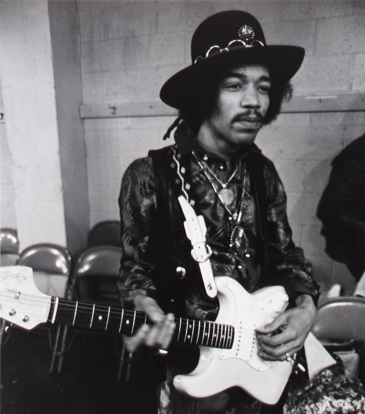 hendrix_1-crop.jpg