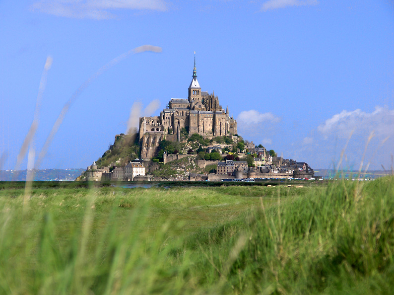 Mont_Saint_Michel_bordercropped.jpg