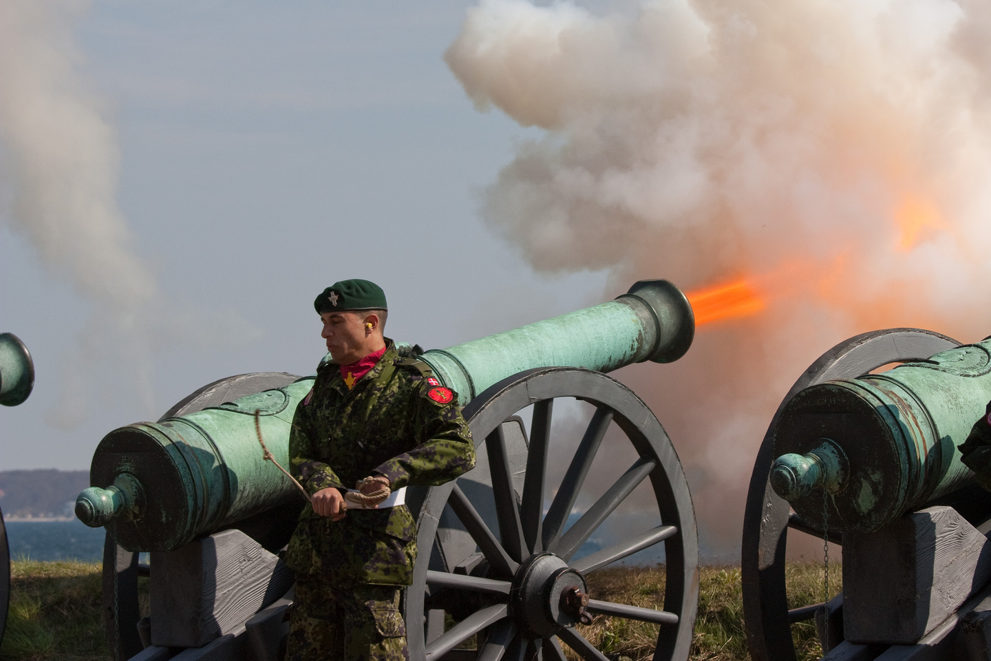 12_pound_Cannon_Fire_at_Kronborg.jpg